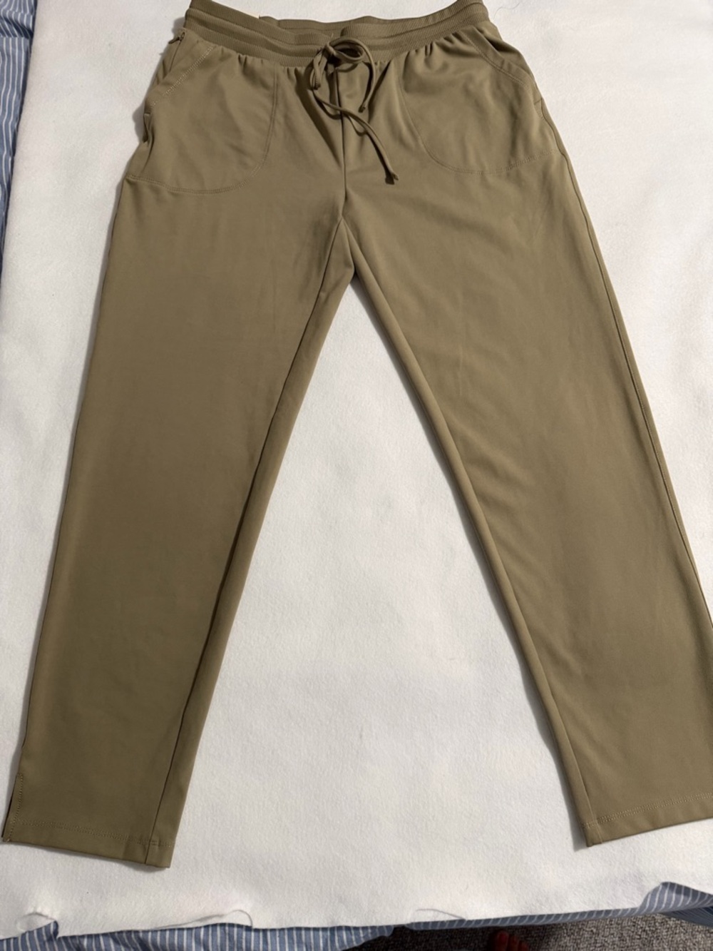 Rachel Zoe Women's Medium Olive Green Lounge Jogger Pants Drawstring Soft NWT